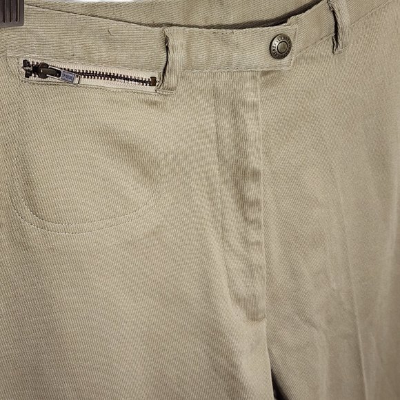 Ralph Lauren, Vintage, Straight Leg Pleated Khaki Pants. Size 4 - Picture 2 of 8